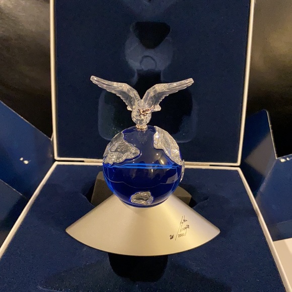 Swarovski Crystal planet , millennium edition - Picture 1 of 5
